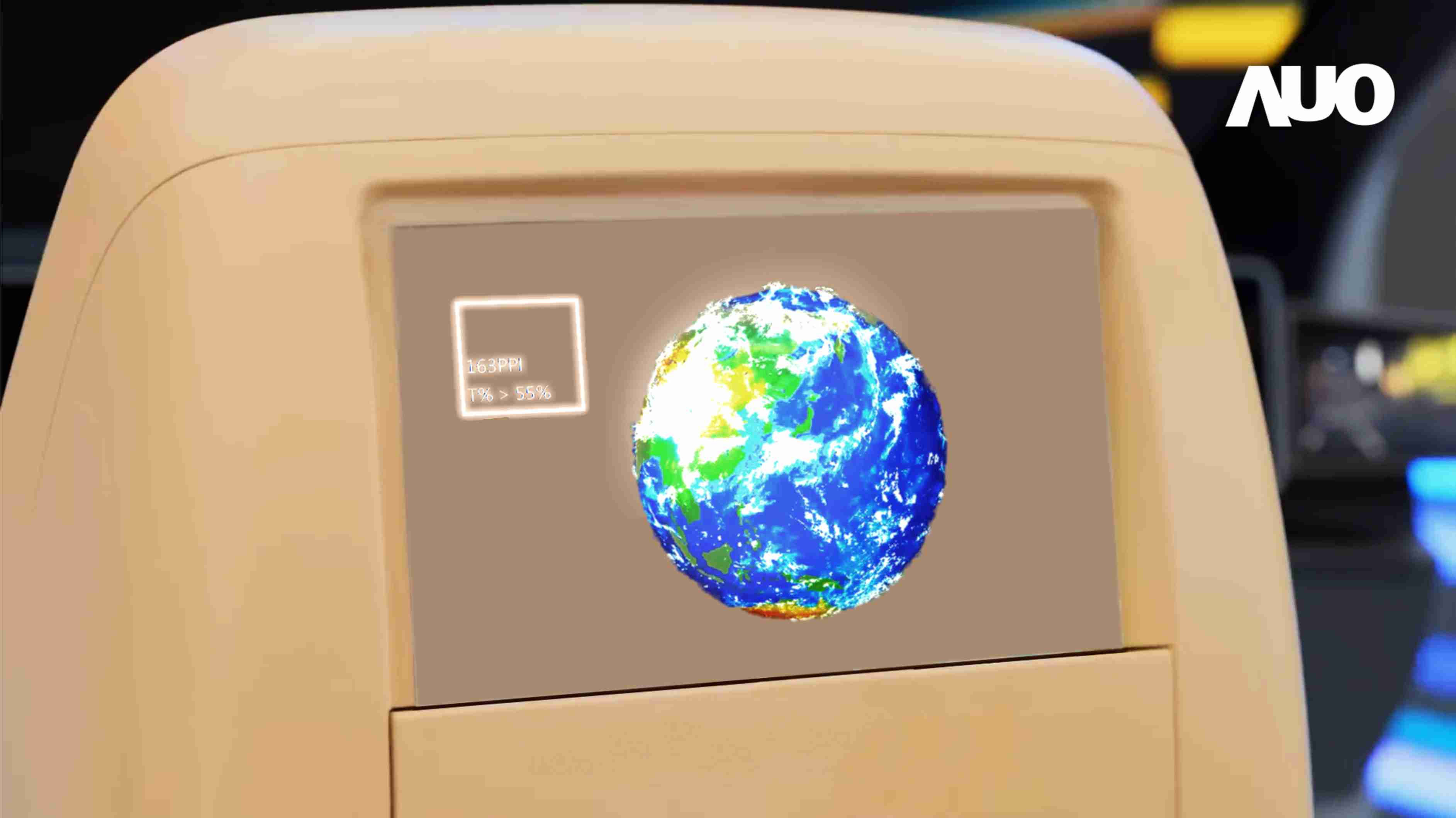 NG大舞台突破设计与制程挑战，，，推出全球最高分辨率163ppi的13.5吋透明Micro LED面板，，，，并积极布局智能车市场，，以期拓展透明显示应用的可能性